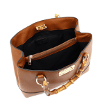  Γυναικεία τσάντα από γνήσιο δέρμα με μπαμπού λαβές – Μπλε